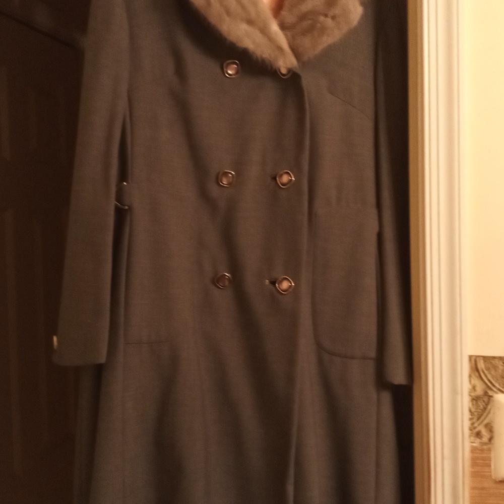 Classic Doublebreasted coat with real mink grey collar, satin lining, coat, 12
